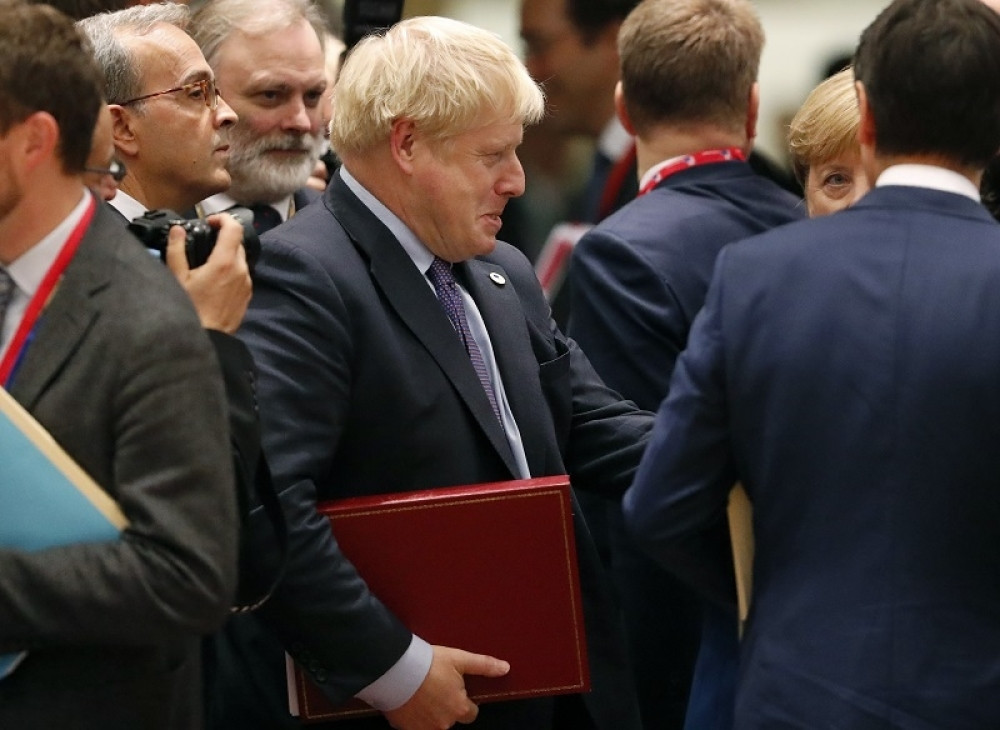 Većina u parlamentu se protivi raspadu Velike Britanije! To vam neće proći!