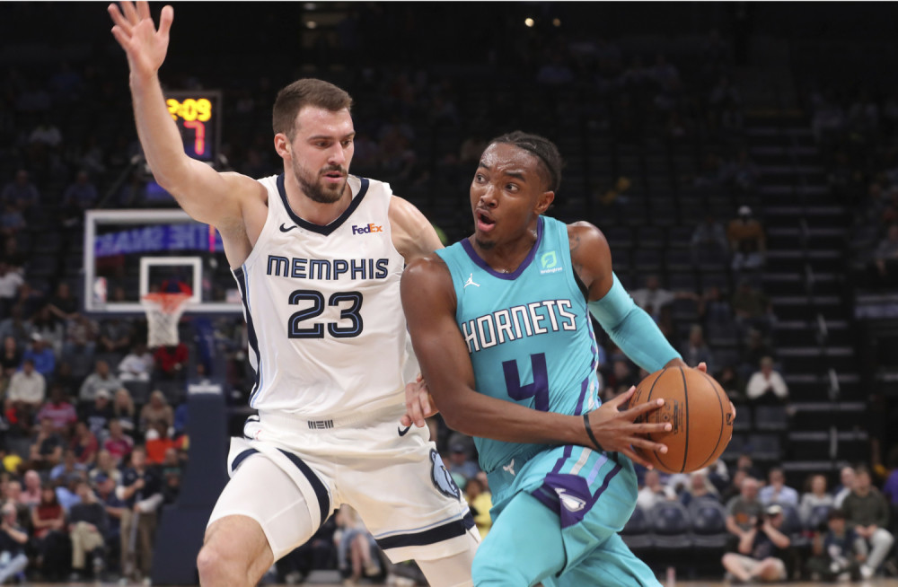 Bleda partija Gudurića - Skroman učinak Srbina u porazu Memfisa