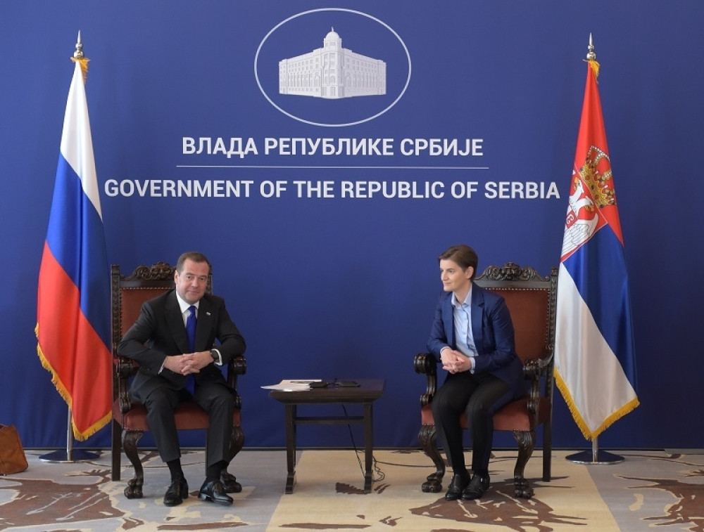 Brnabić i Medvedev oduševljeni! Ceo svet sada bruji, dušmani se grizu od muke! (FOTO)