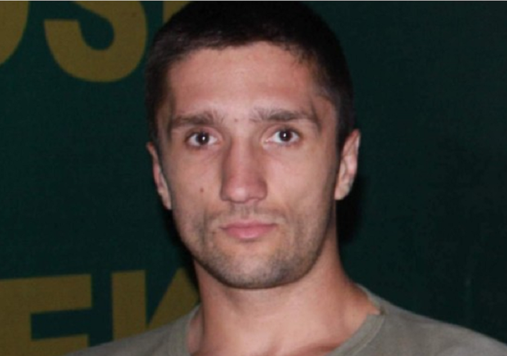 Rafalna pucnjava kod buregdžinice, tragične posledice! Supruga i dete ostali iza čuvenog sportiste