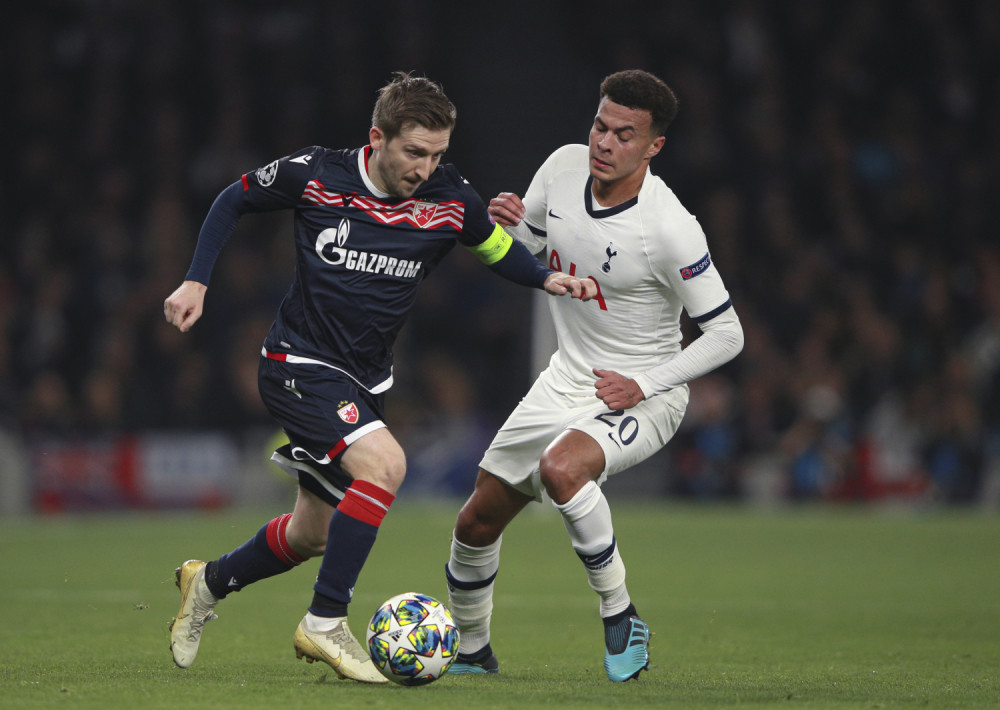 Strani mediji ocrnili crveno-bele, Zvezdin heroj dobio katastrofalnu kritiku! Sve su ih popljuvali