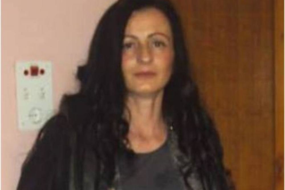 Tvrdi da nije kriva, a kad su je pitali odakle joj njegova krv na farmerkama, dala je bizarno objašnjenje! (FOTO)