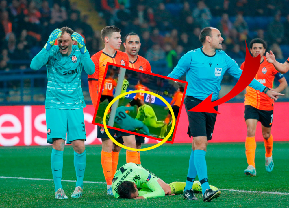 Pjatov sastavio Hrvata sa zemljom, ovakav MMA potez fudbalski tereni ne pamte! Čist penal, savio mu kičmu kao granu (VIDEO)