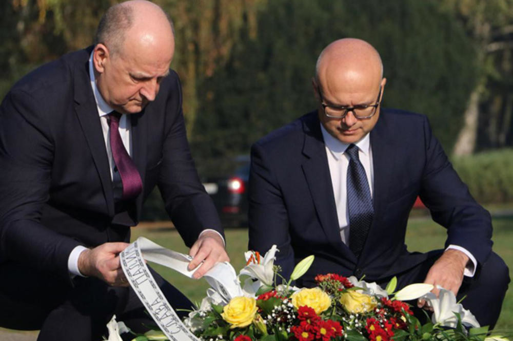 Polaganjem venaca obeležen Dan oslobođenja Novog Sada!