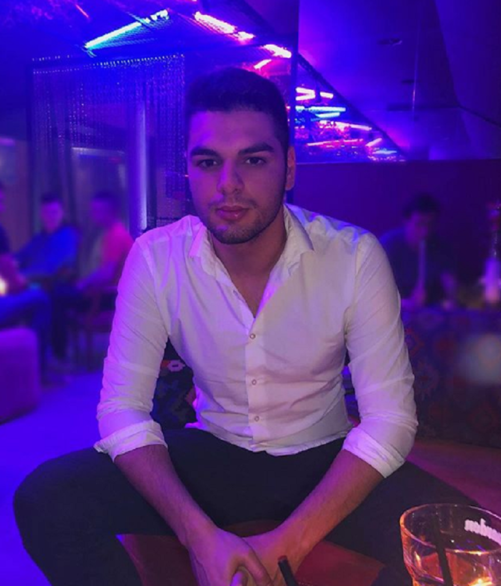 Prva slika Adama Đoganija nakon saobraćajne nesreće! Trpi velike bolove! (FOTO)