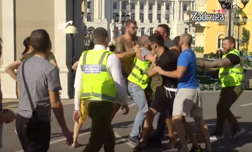 Tomović krvnički nasrnuo na Gagija, obezbeđenje mu jedva spasilo živu glavu!