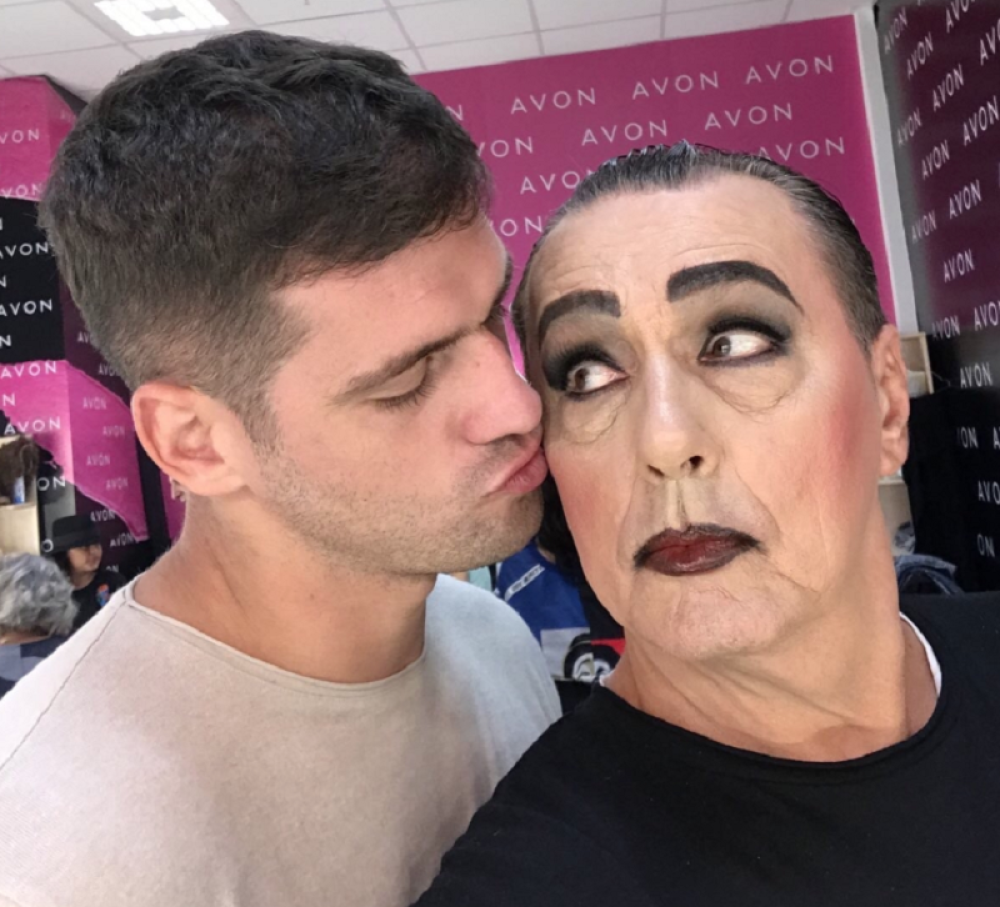 Transrodni Kojić raspametio pripadnike jačeg pola! (FOTO)