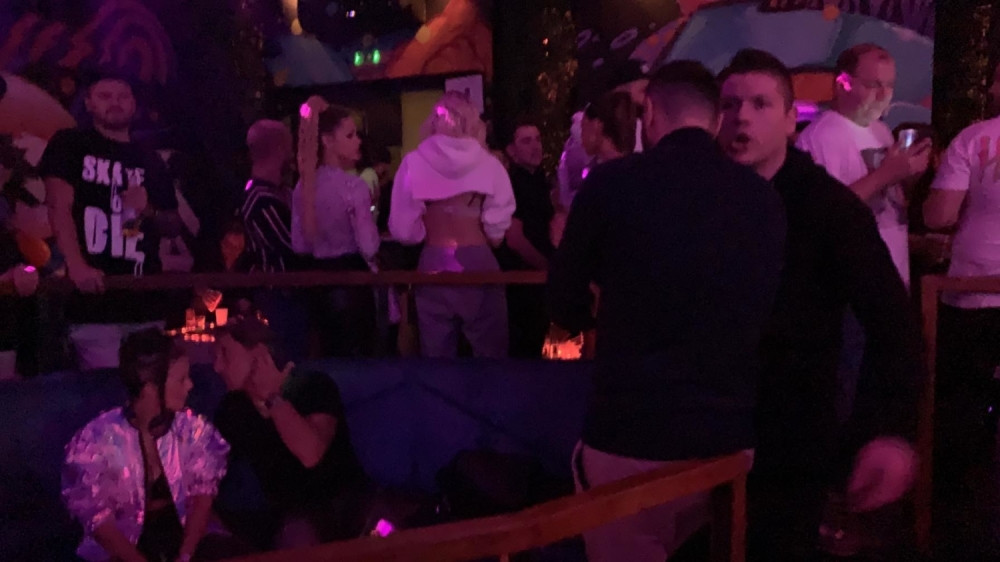 Kija i Sloba zajedno na žurki, a Luna i Marko odmah pored njih! Ovo se nikada nije desilo (VIDEO)