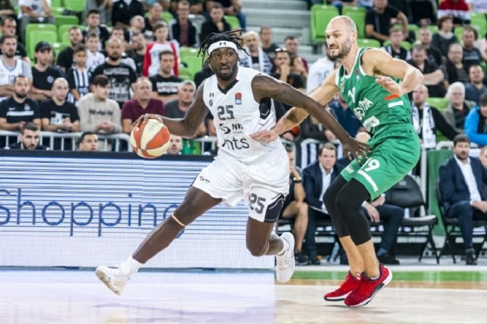 Limož pokazao zube pa popio šamarčinu od Partizana