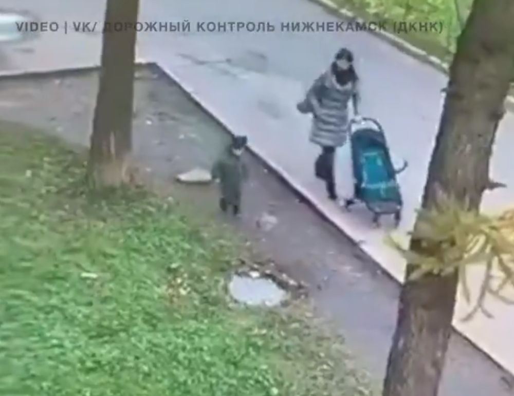 Devojčica je stala na šaht, a onda se desila najgora noćna mora svakog roditelja! (VIDEO)