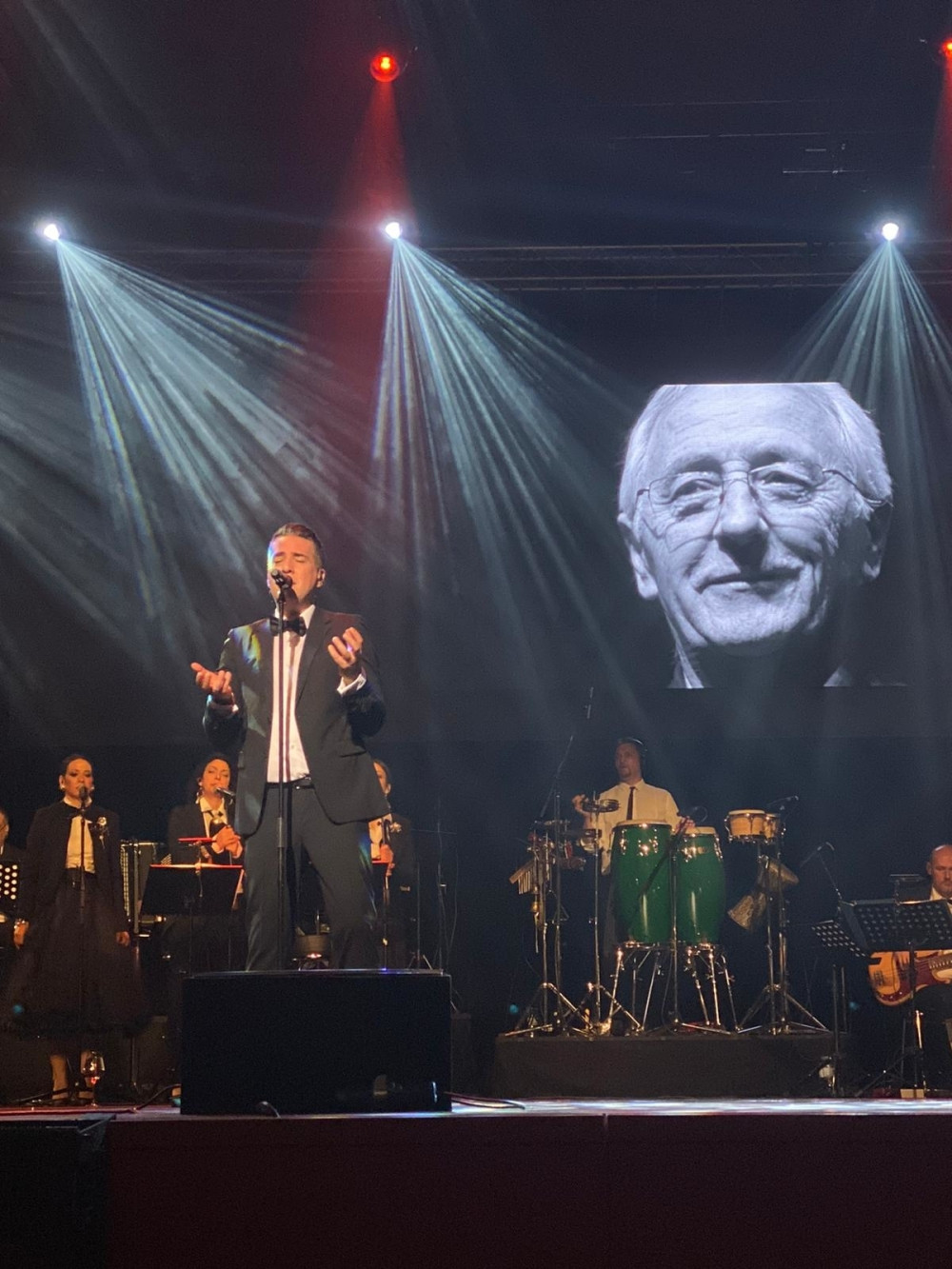 Željko Joksimović prvi muzičar iz Srbije koji je nastupio u "Štathale" dvorani u Beču!