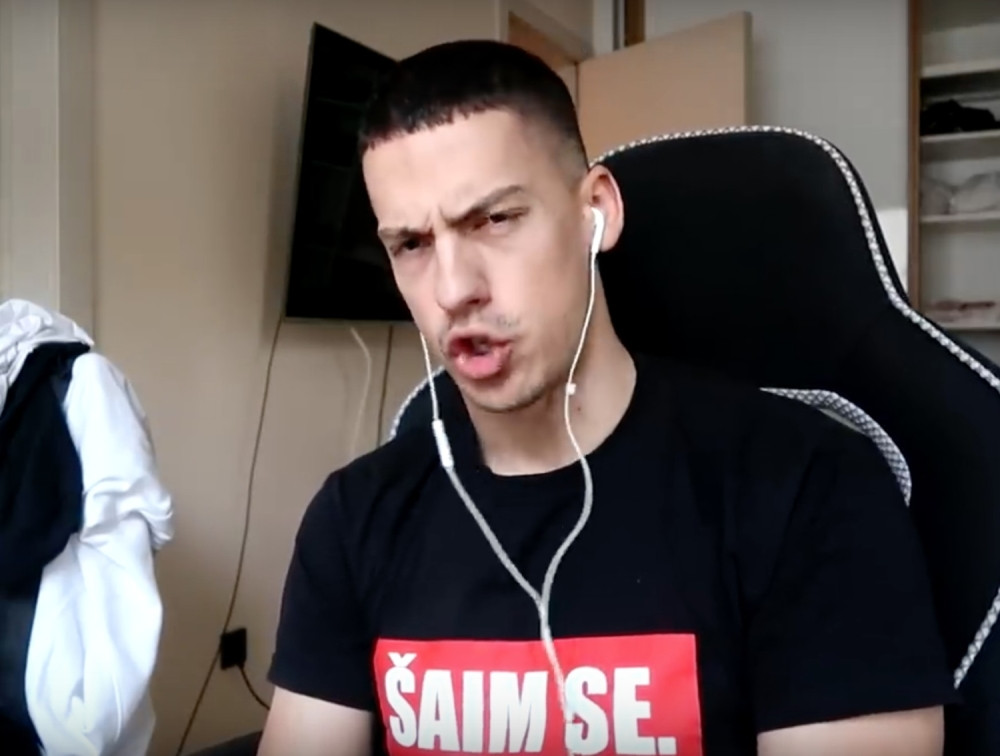 Poznati jutjuber Baka Prase ne prestaje sa uvredama! Ovog puta najgnusnije izvređao LGBT populaciju, sramota!