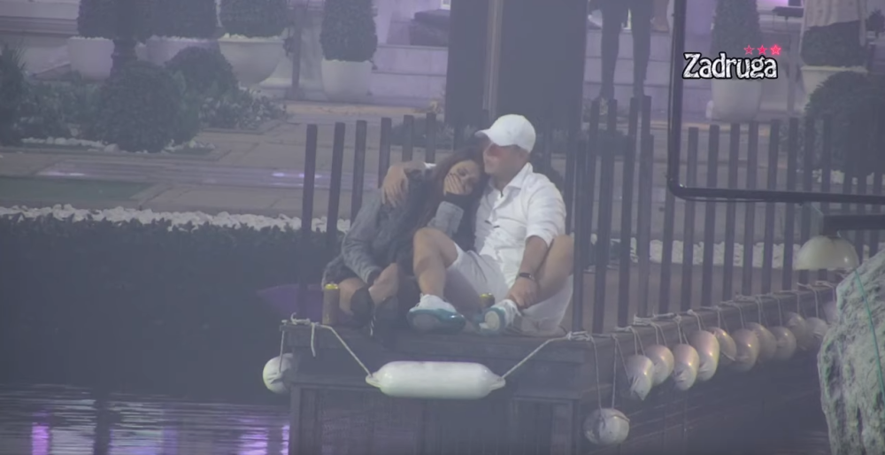 Ivana Krunić gušila se u suzama,odmah napustila Belu kuću! Našla novo rame za plakanje!