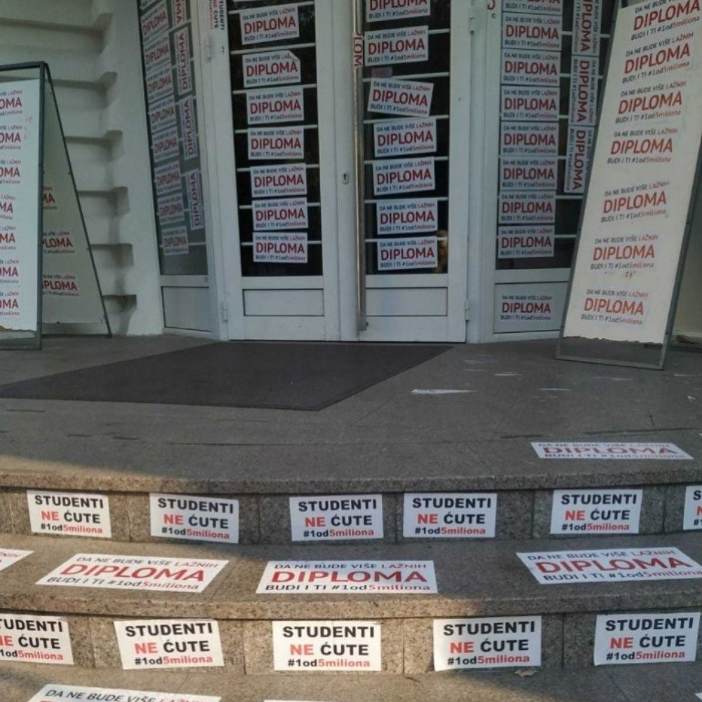 Đilas ne bira sredstva! Na sve načine pokušava da utiče na Komisiju pred odluku o doktoratu Siniše Malog!