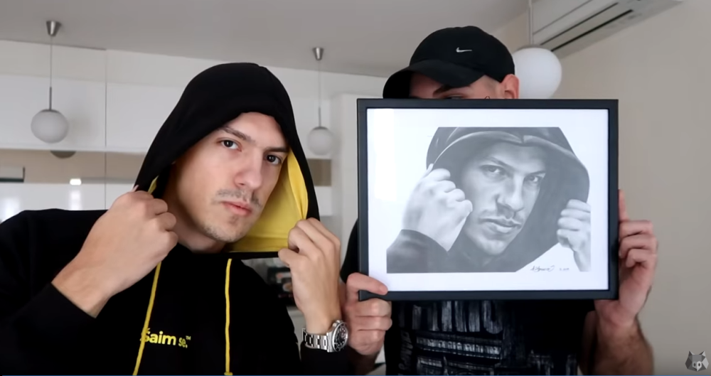 Baka Prase od jutjuba kupio stan i poršea! Pokazao brdo para, razbacane na sve stane! (FOTO)