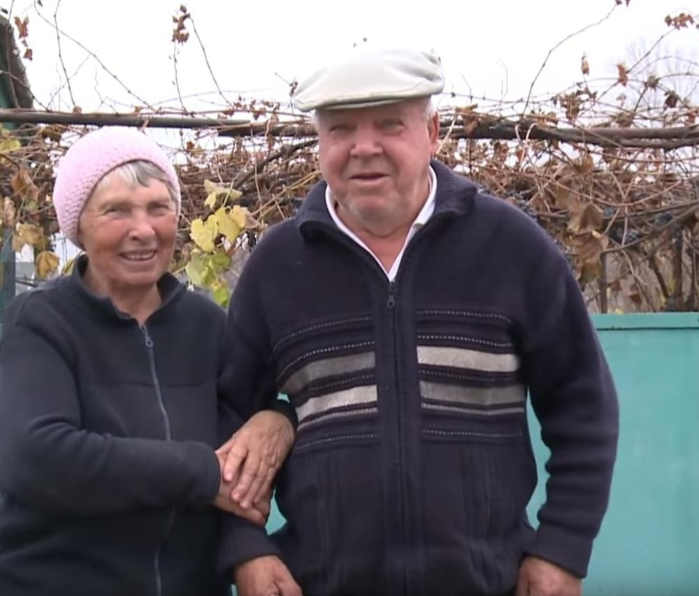 Aleksandar i njegova supruga bogatiji za najmanje milion dinara, a priča koja se krije iza ovog predmeta je neverovatna! (VIDEO)