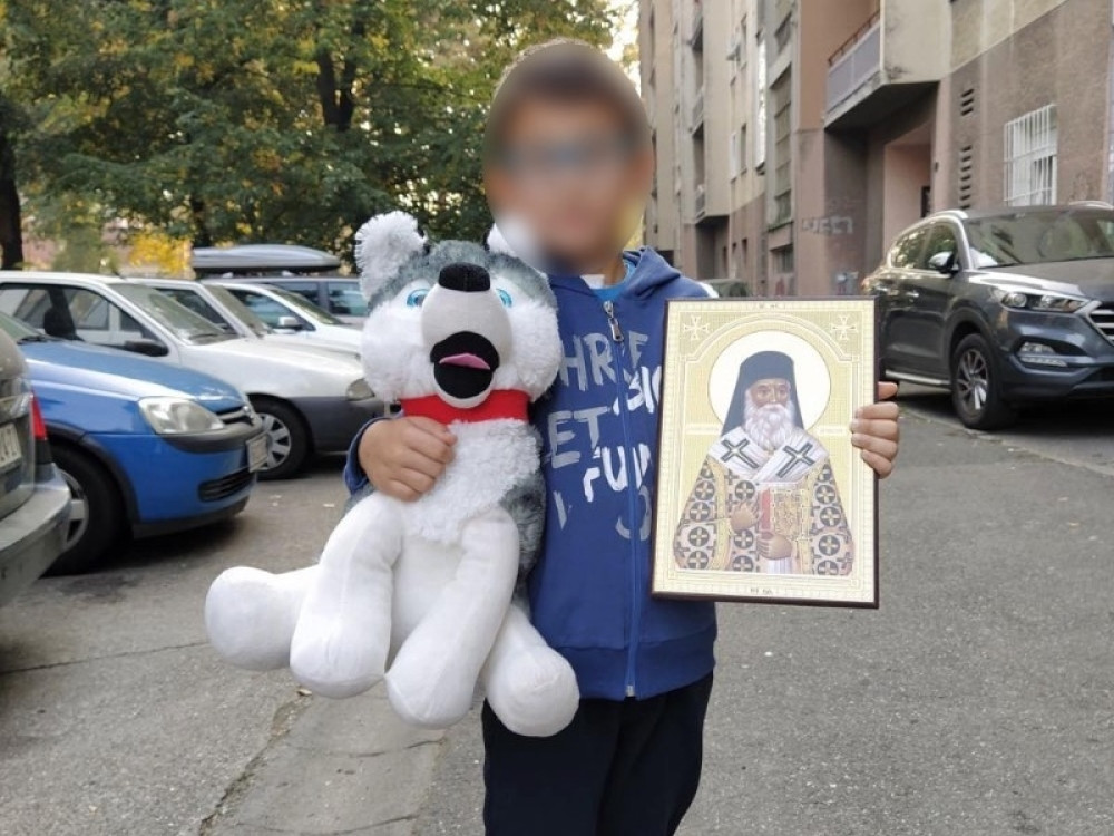 Porodica Filipović je na Institutu za majku i dete saznala da njihov sin ima rak na butnom mišiću, a onda su posetili manastir Tumane