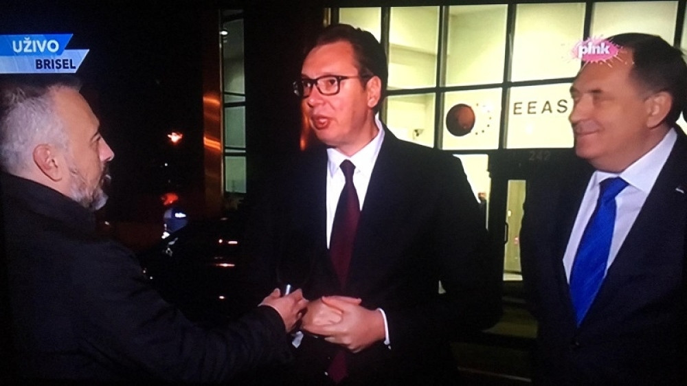 Hvala Mile, smrzao sam se ovde!