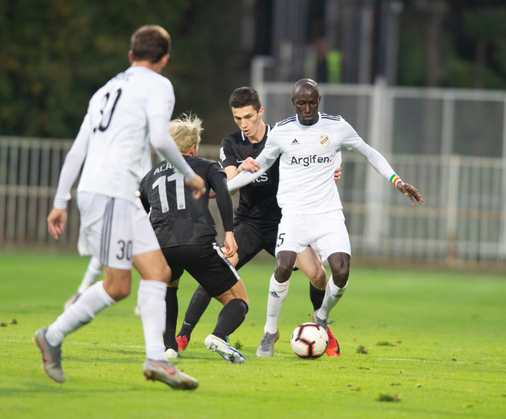 Reprezentativac Kolumbije potpisao za crno-bele (FOTO)