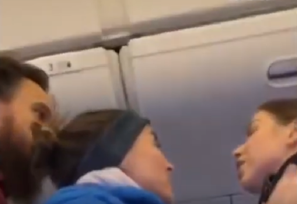 Lidija je napravila toliki skandal u avionu da je na kraju policija morala da je izbaci! (VIDEO)