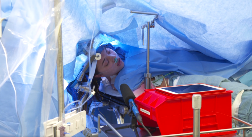 Studentkinja emitovala snimak operacije mozga, a sve vreme je bila budna! (VIDEO)