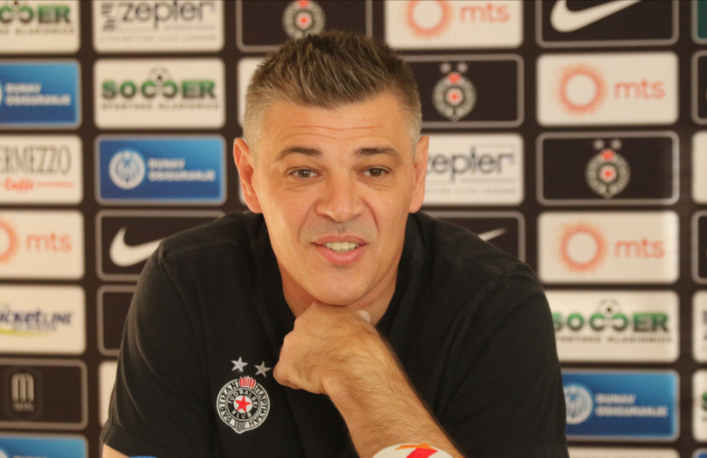 Milošević priznao da je u svlačionici bilo "ribanja" igrača!  (FOTO)