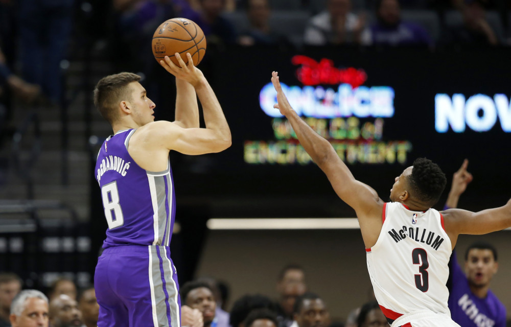 Našao se u duelu sa Hrvatom, nadmudrio ga, a onda izgubio kontrolu i sočno opsovao pred svima (VIDEO)