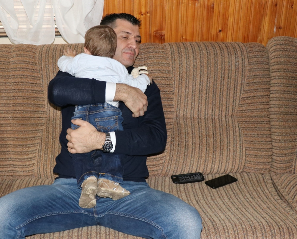 Beba je ostavljena na ciči zimi u Kučevu, spasili su ga, a sada je dobio i ime!