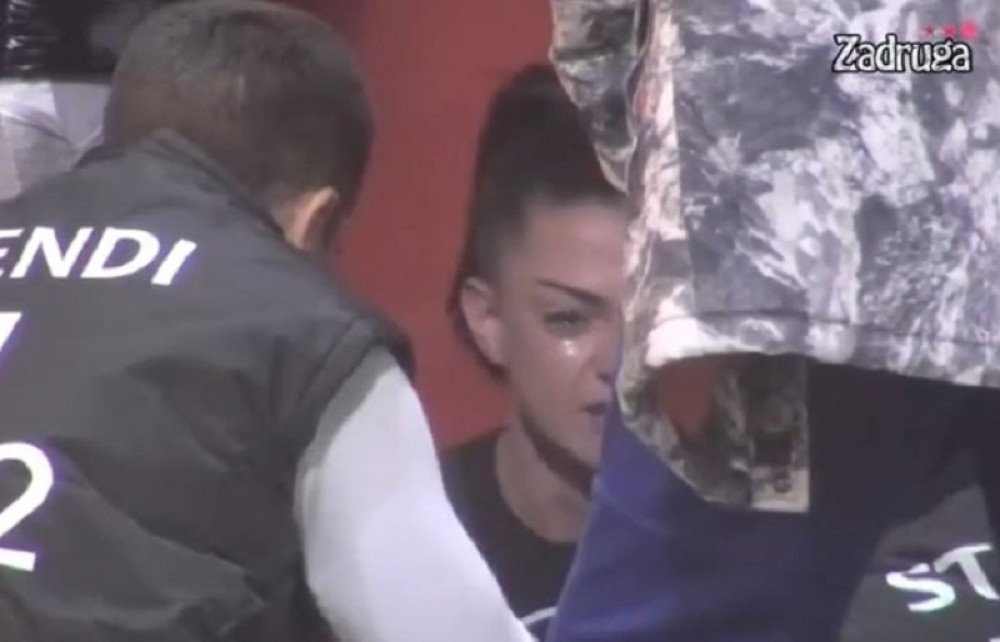 Tara Simov krvari u Zadruzi! Poslednji put viđena sa Stefanom Karićem! (VIDEO)