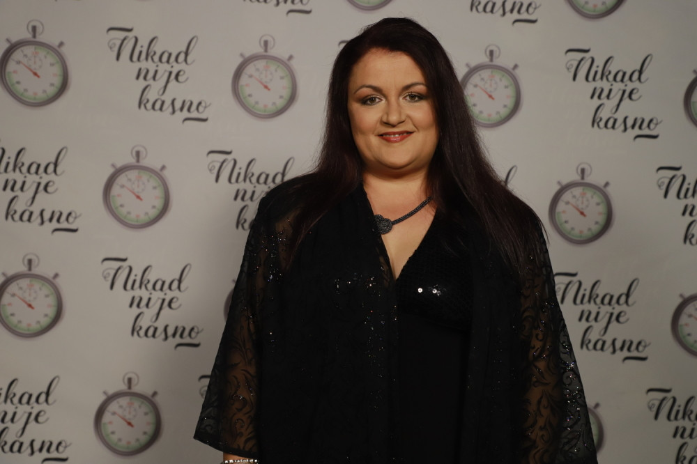 Šokantna ispovest pevačice Granda: Sin narkoman me tukao, bivši muž ne daje alimentaciju, a ja se borim kako znam!