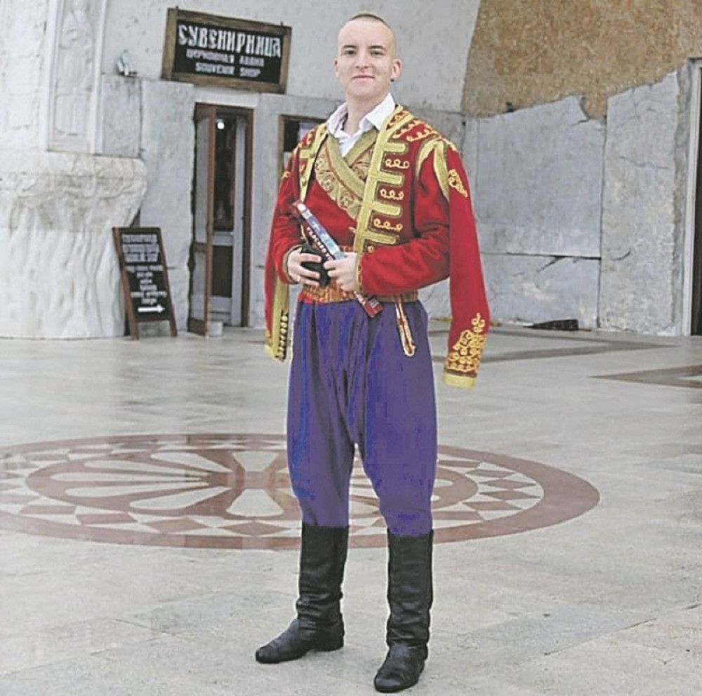 U ličnoj karti upisano Milena, u crkvi kršten kao Vuk!