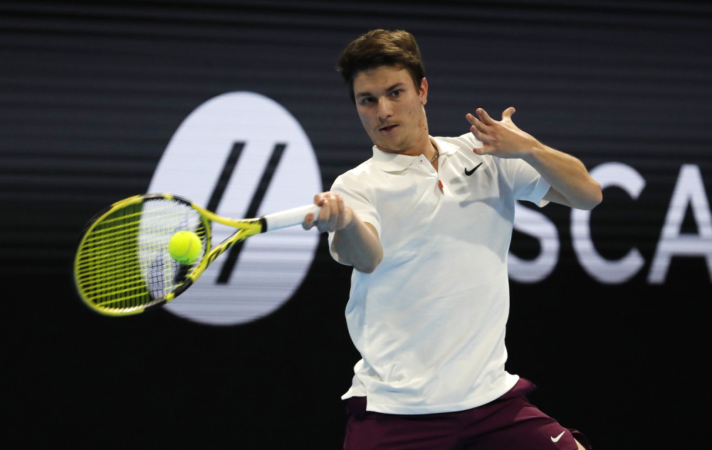 Nadahnuti Kecmanović stigao do pobede bez izgubljenog seta! (FOTO/VIDEO)