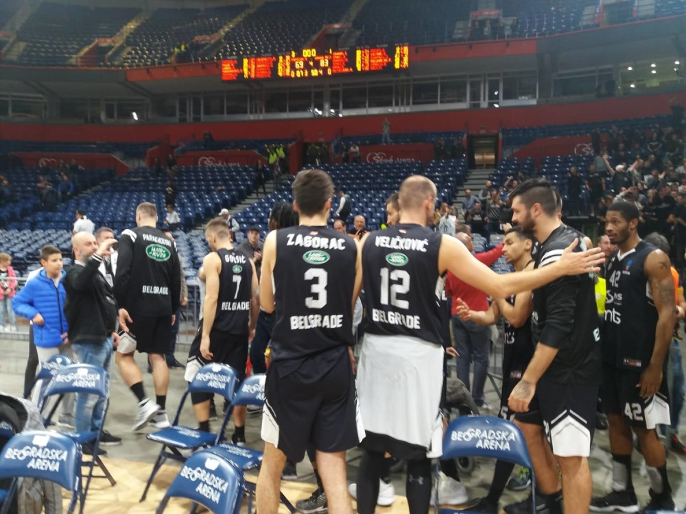 Ono što se desilo u "Areni" nakon meča Partizana i Venecije teško da igde ima osim u Srbiji (VIDEO)