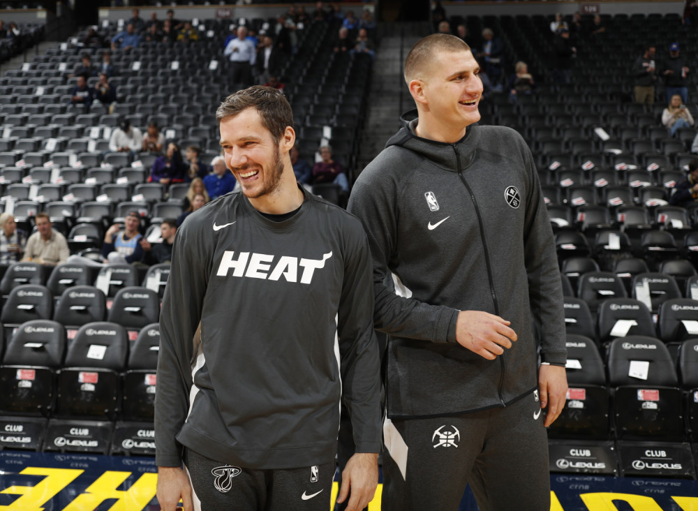 Majami hita ka vrhu istoka, Hjuston zaustavljen! (VIDEO)