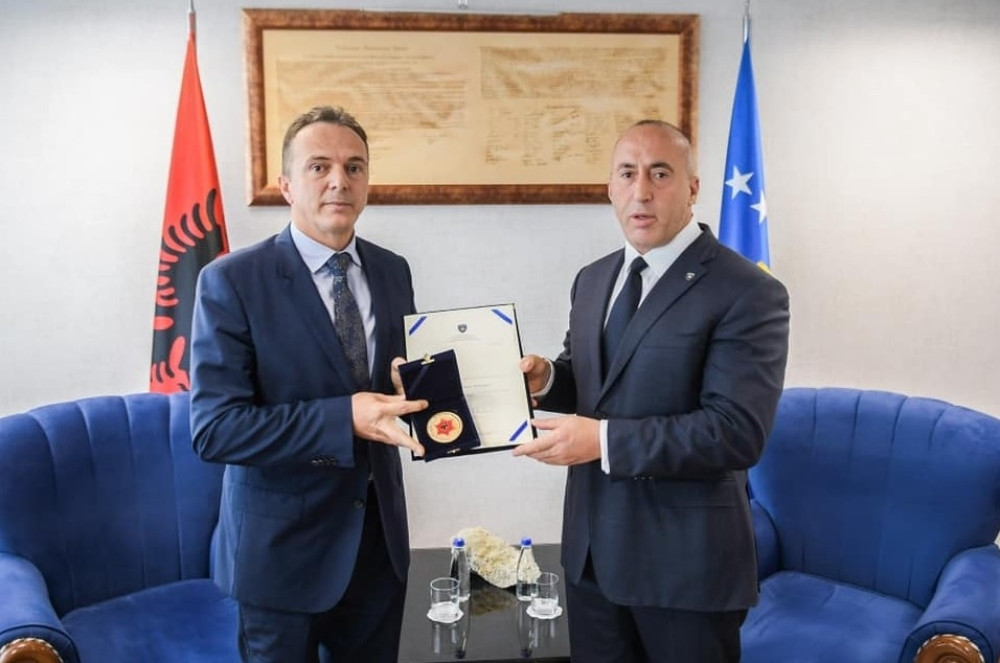 Smenjen prvi čovek kosovskih obaveštajaca! Da li počinje obaveštajni rat u Prištini?!