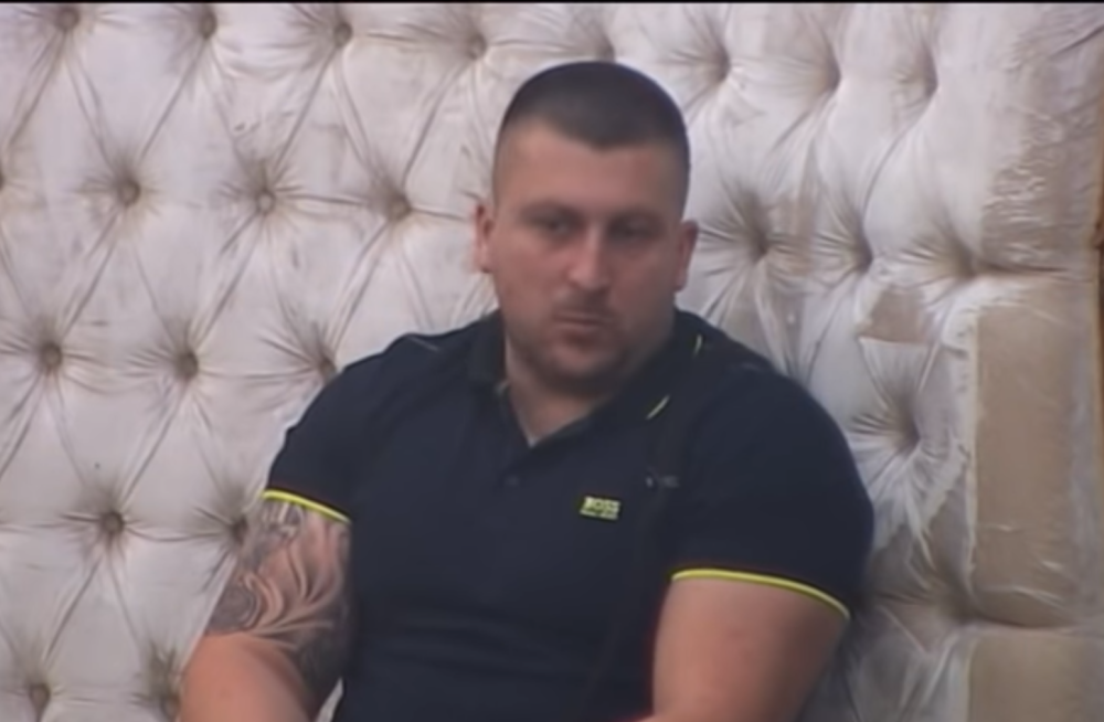 Rijaliti učesnik očitao lekciju Strahinji u pevanju i sviranju! (VIDEO)