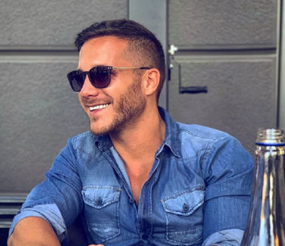 Saša Kovačević je nekada bio prosečan dečko iz kraja, a danas je najbolji frajer na estradi! (FOTO)