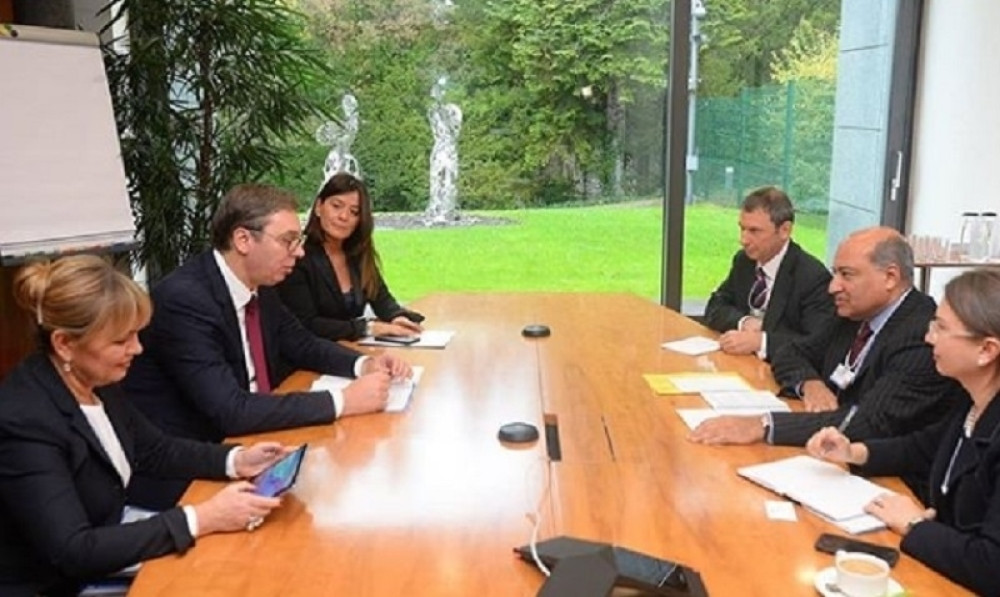 Nakon sastanka sa ekonomskim stručnjacima objavio: Očekivano je, otvara se 2020. godine! (FOTO)