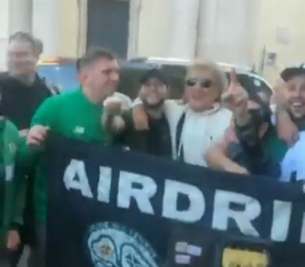 Legendarni pevač se provodio sa navijačima Seltika u Rimu! (FOTO/VIDEO)