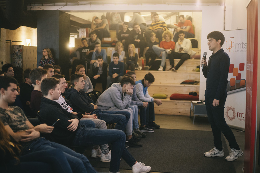 Novi mts app konkurs pokreće talentovane srednjoškolce