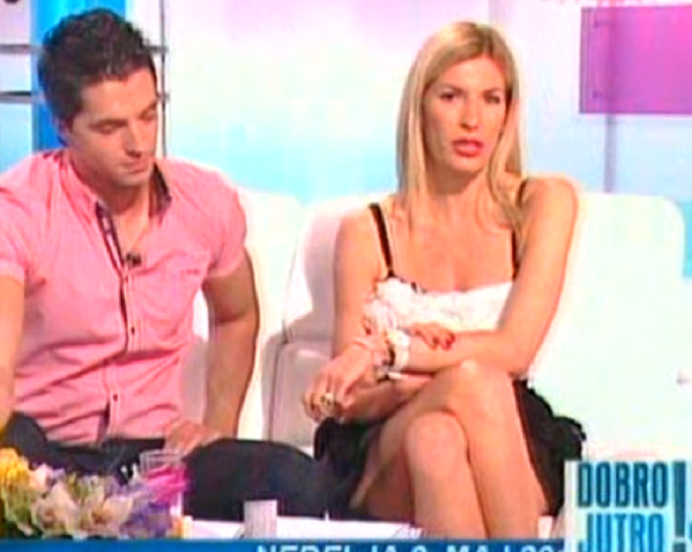 Minja Miletić više ne izgleda ovako! Bila je prepoznatljiva po dugoj plavoj kosi, a sad se odlučila za promenu! (FOTO)