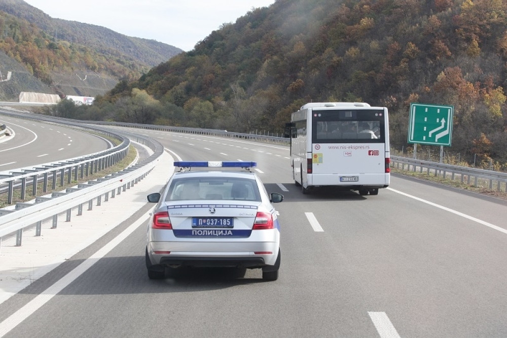 Težak udes kod Tuzle, ima poginulih i povređenih