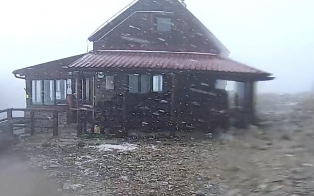 Nepogoda iznenadila meštane! Nespremne ih sačekala velika promena temperature! (VIDEO)