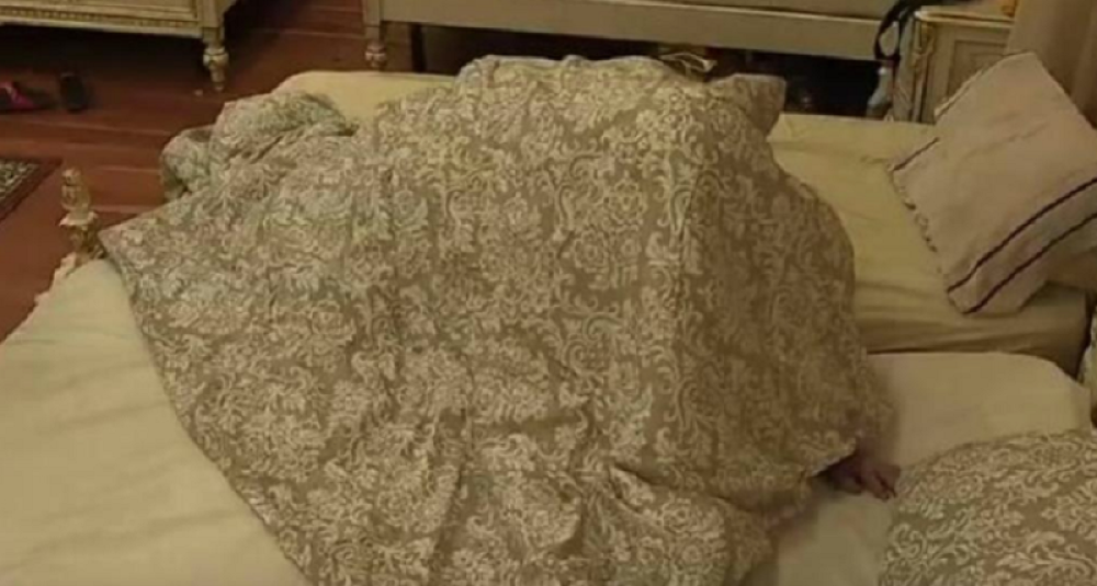 Pao se*s u Parovima: Nakon žurke završili pod jorganom (FOTO)