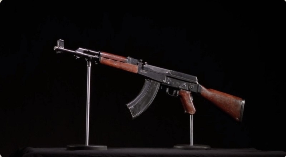 U plastičnoj buradi pronađeni kalašnjikovi i hekleri! Policija dignuta na uzbunu