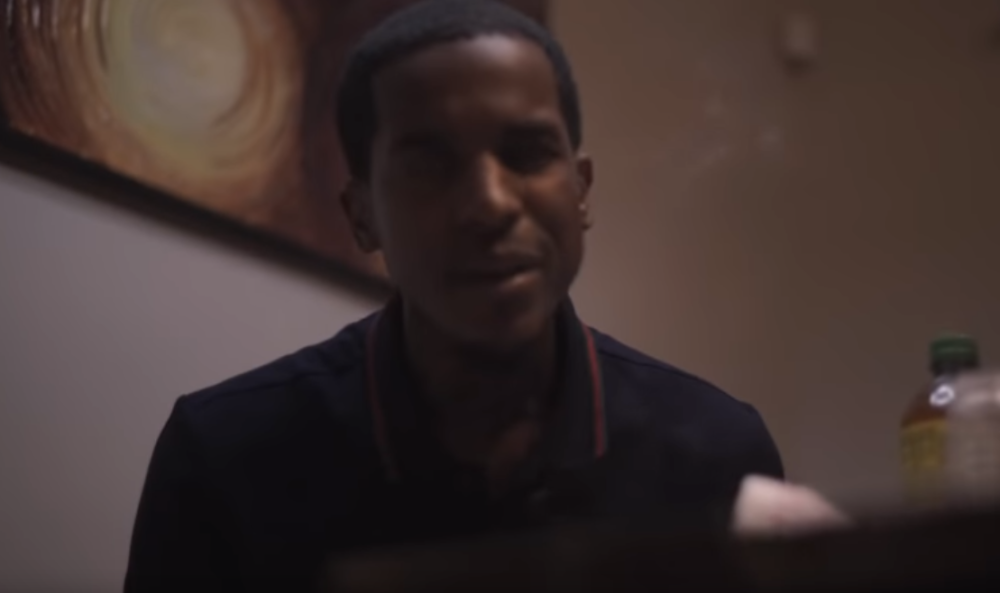 Upucan poznati reper! Hitno prevezen u bolnicu, lekari mu se bore za život! (VIDEO)