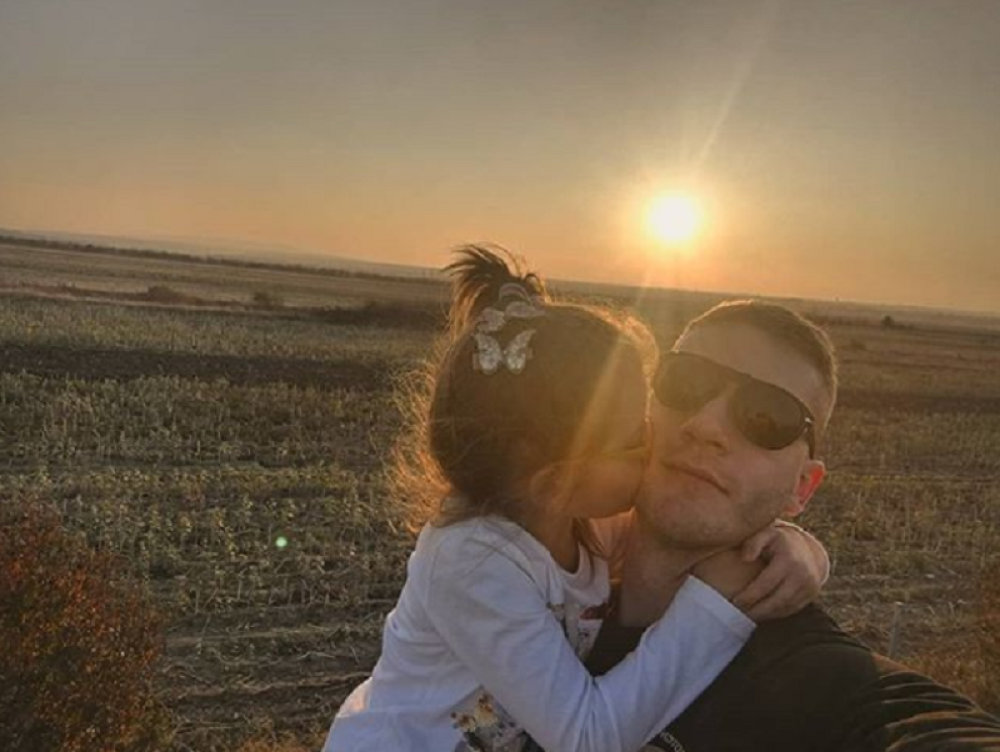 Aleksandar Radojičić osvaja ženska srca, a njegovo srce pripada samo njoj! Glumac otkrio privatne detalje života! (FOTO)