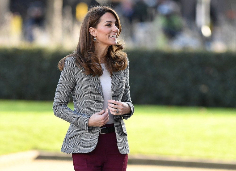 Kejt Midlton u savršenoj jesenjoj kombinaciji dve boje!