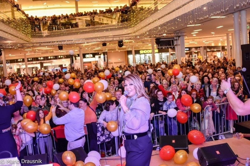 Prednovogodišnje raspoloženje sa Nedom Ukraden!