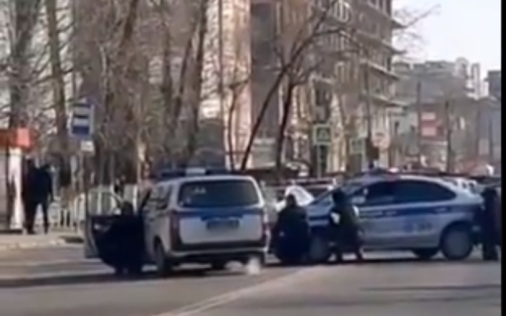 Novinarka umrla nakon što se zapalila ispred policijske stanice